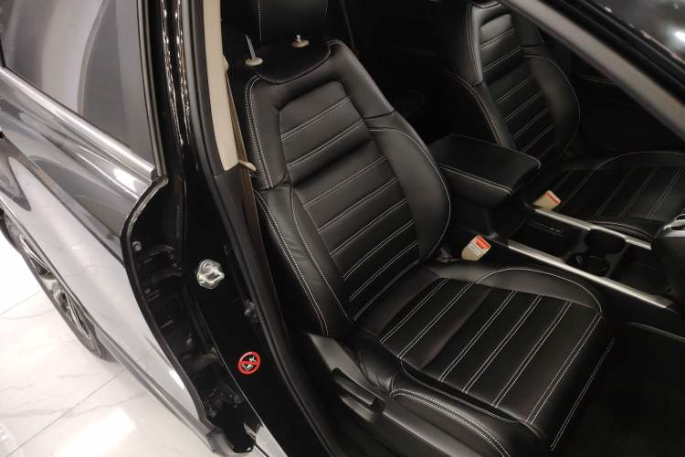 Used Honda CR-V 2021 240TURBO CVT 2WD Comfort Version Right Front Seat