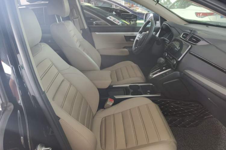 Used Honda CR-V 2021 240TURBO CVT Two-Wheel Drive Urban Edition Right Front Seat