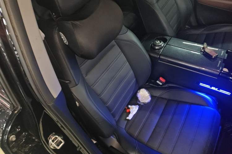 Used Honda CR-V 2021 240TURBO CVT Two-Wheel Drive Urban Edition Right Front Seat