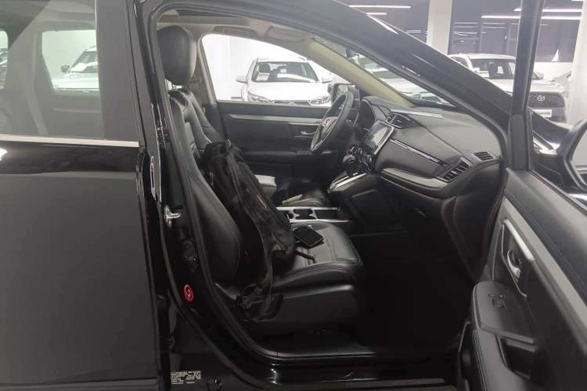 Used Honda CR-V 2021 240TURBO CVT 2WD Comfort Version Right Front Seat
