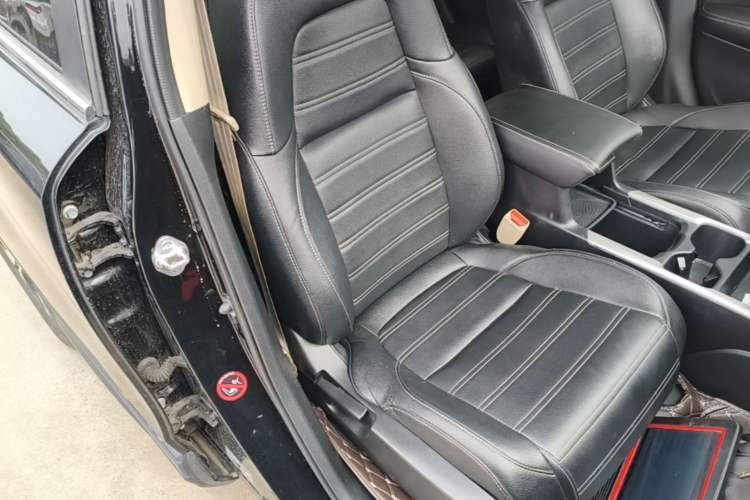Used Honda CR-V 2021 240TURBO CVT 2WD Comfort Version Right Front Seat
