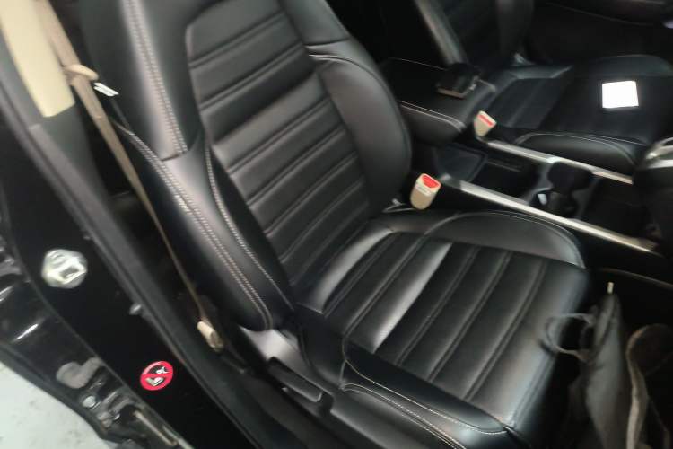 Used Honda CR-V 2021 240TURBO CVT 2WD Comfort Version Right Front Seat