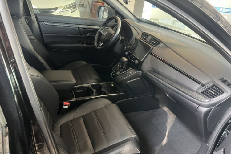 Used Honda CR-V 2021 240TURBO CVT 2WD Black Jazz Edition Right Front Seat