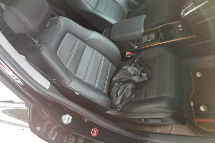 Used Honda CR-V 2021 240TURBO CVT 2WD Fashion Edition Right Front Seat