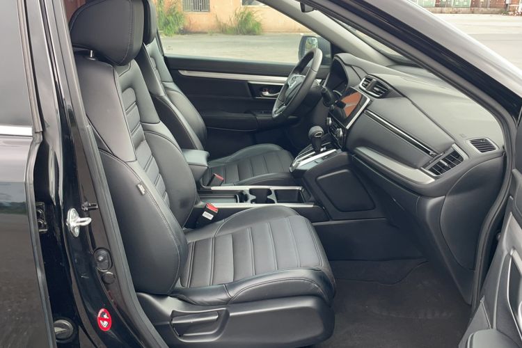 Used Honda CR-V 2021 240TURBO CVT Two-Wheel Drive Urban Edition Right Front Seat