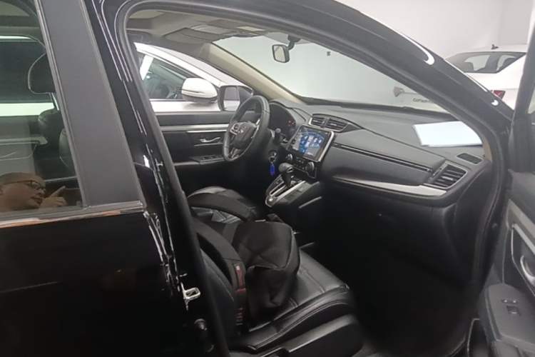 Used Honda CR-V 2021 240TURBO CVT 2WD Comfort Version Right Front Seat