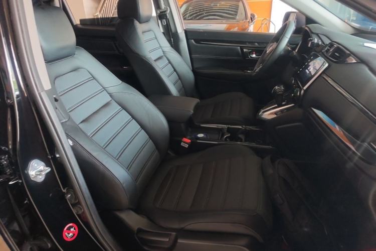 Used Honda CR-V 2021 240TURBO CVT Two-Wheel Drive Urban Edition Right Front Seat
