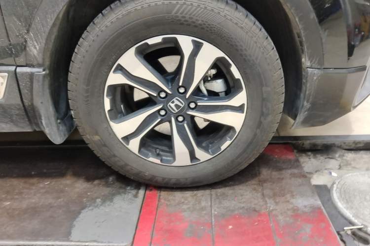 Used Honda CR-V 2021 240TURBO CVT 2WD Comfort Version Right Front Wheel Hub