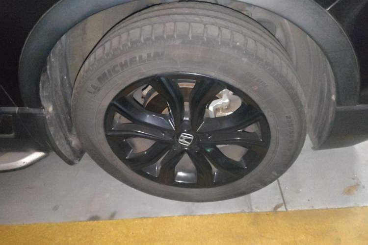Used Honda CR-V 2021 240TURBO CVT 2WD Black Jazz Edition Right Front Wheel Hub