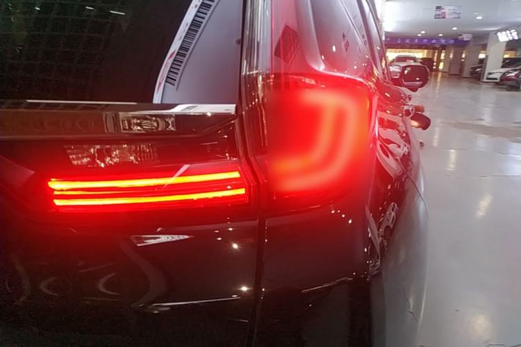Used Honda CR-V 2021 240TURBO CVT 2WD Fashion Edition Right Rear Taillight