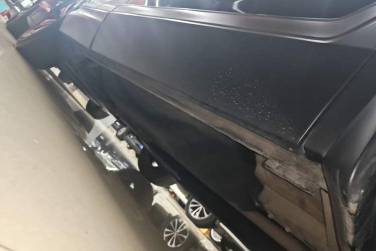Used Honda CR-V 2021 240TURBO CVT 2WD Comfort Version Right Side Sill