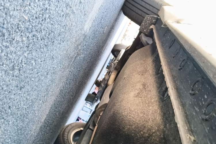 Used Honda CR-V 2021 240TURBO CVT 2WD Comfort Version Right Side Sill