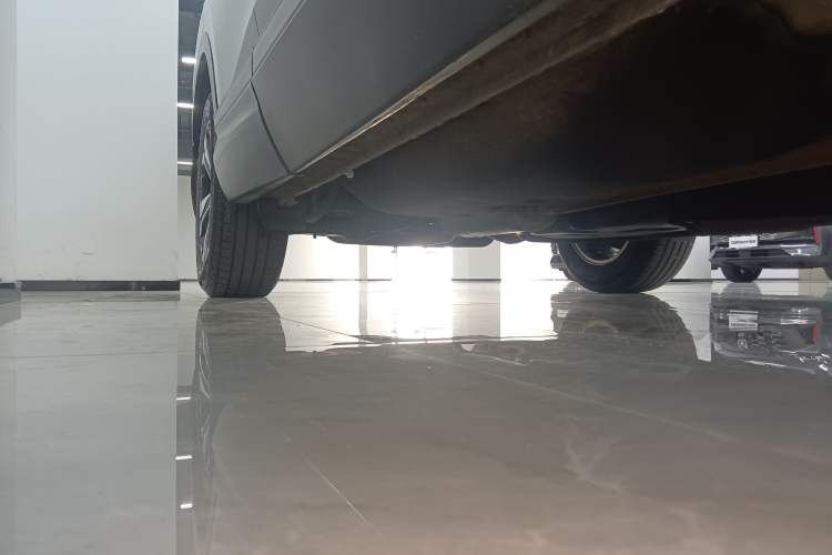 Used Honda CR-V 2021 240TURBO CVT 2WD Comfort Version Right Side Sill