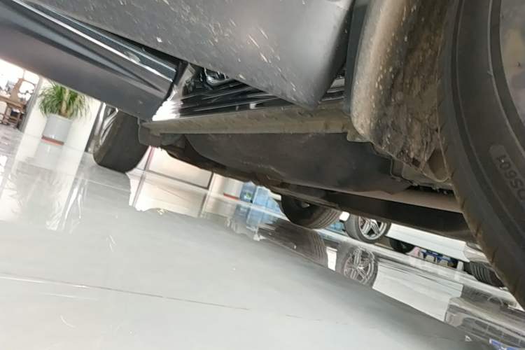 Used Honda CR-V 2021 240TURBO CVT 2WD Fashion Edition Right Side Sill
