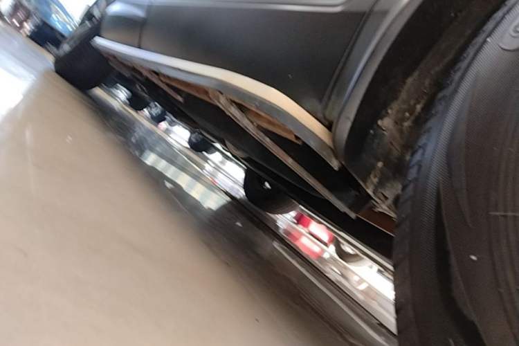 Used Honda CR-V 2021 240TURBO CVT 2WD Comfort Version Right Side Sill