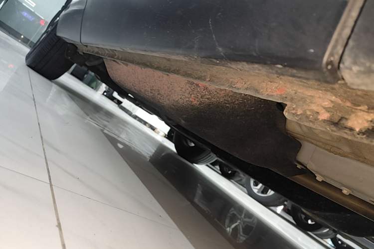 Used Honda CR-V 2021 240TURBO CVT 2WD Fashion Edition Right Side Sill