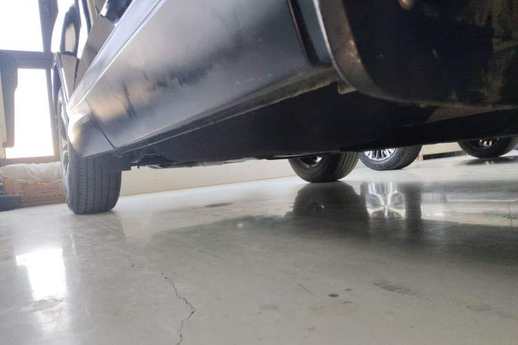 Used Honda CR-V 2021 240TURBO CVT 2WD Comfort Version Right Side Sill