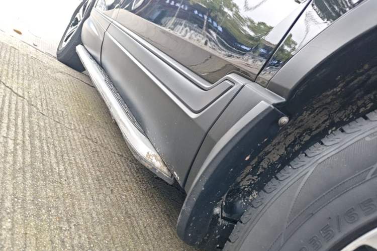 Used Honda CR-V 2021 240TURBO CVT 2WD Comfort Version Right Side Sill