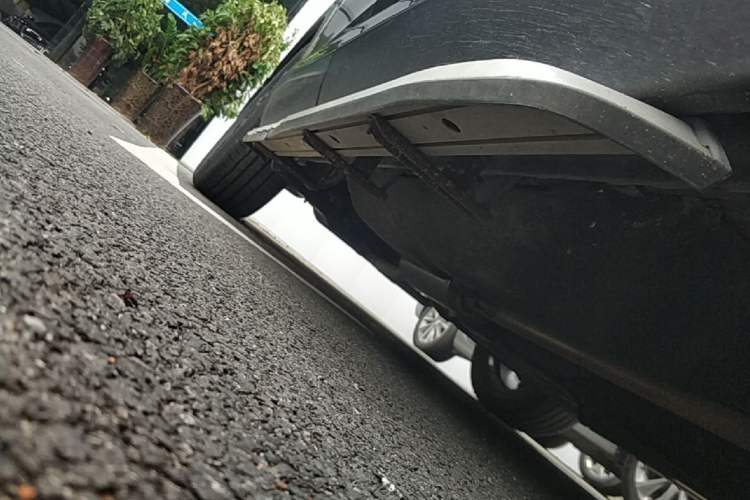 Used Honda CR-V 2021 240TURBO CVT 2WD Black Jazz Edition Right Side Sill