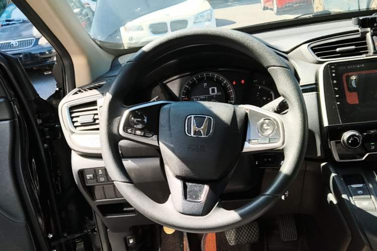 Used Honda CR-V 2021 240TURBO CVT 2WD Comfort Version Steering Wheel