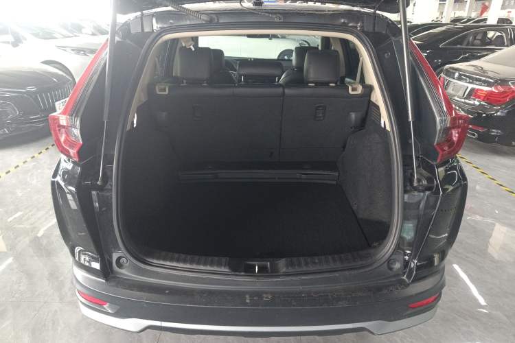 Used Honda CR-V 2021 240TURBO CVT 2WD Comfort Version Trunk