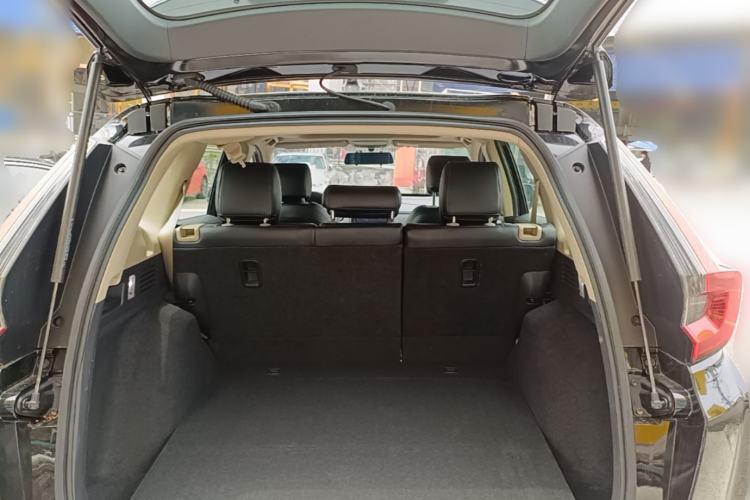 Used Honda CR-V 2021 240TURBO CVT 2WD Comfort Version Trunk
