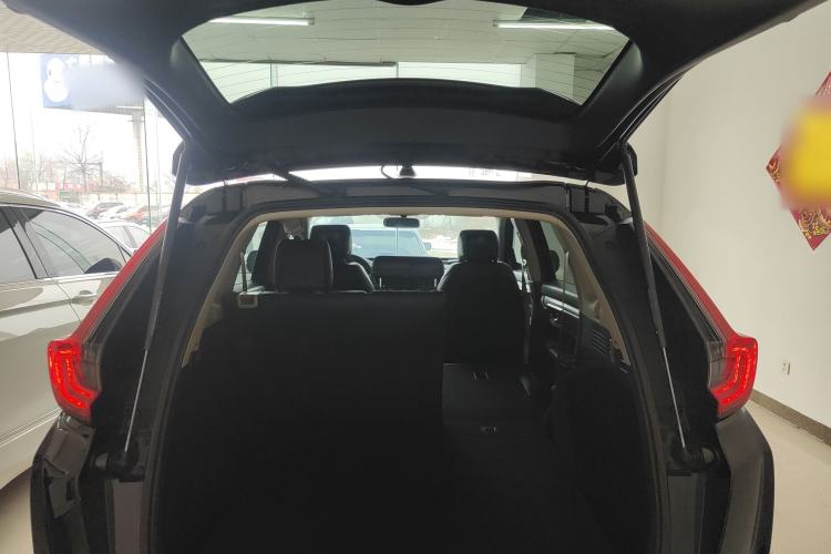 Used Honda CR-V 2021 240TURBO CVT 2WD Comfort Version Trunk
