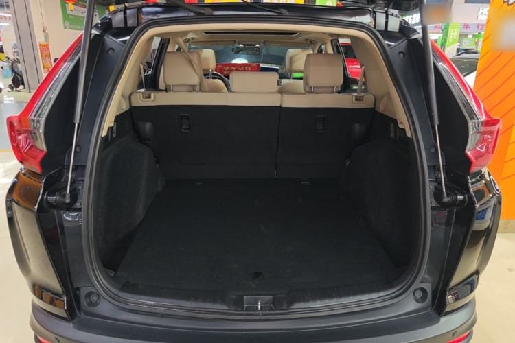 Used Honda CR-V 2021 240TURBO CVT 2WD Comfort Version Trunk