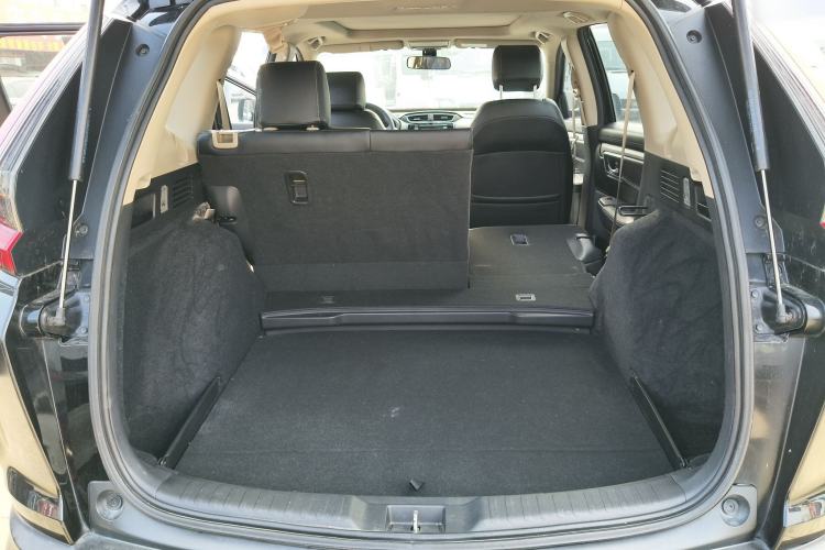 Used Honda CR-V 2021 240TURBO CVT 2WD Comfort Version Trunk