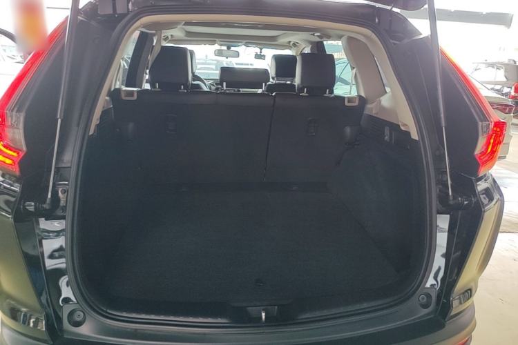 Used Honda CR-V 2021 240TURBO CVT 2WD Comfort Version Trunk