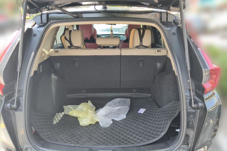 Used Honda CR-V 2021 240TURBO CVT 2WD Comfort Version Trunk