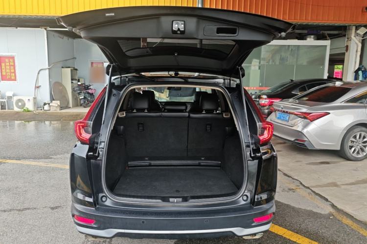 Used Honda CR-V 2021 240TURBO CVT 2WD Comfort Version Trunk