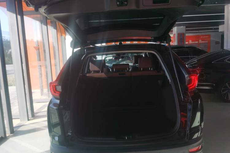Used Honda CR-V 2021 240TURBO CVT 2WD Fashion Edition Trunk
