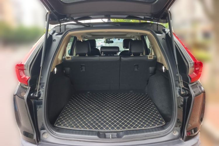 Used Honda CR-V 2021 240TURBO CVT 2WD Comfort Version Trunk