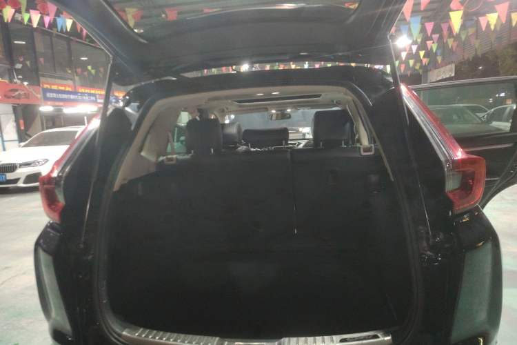 Used Honda CR-V 2021 240TURBO CVT 2WD Comfort Version Trunk