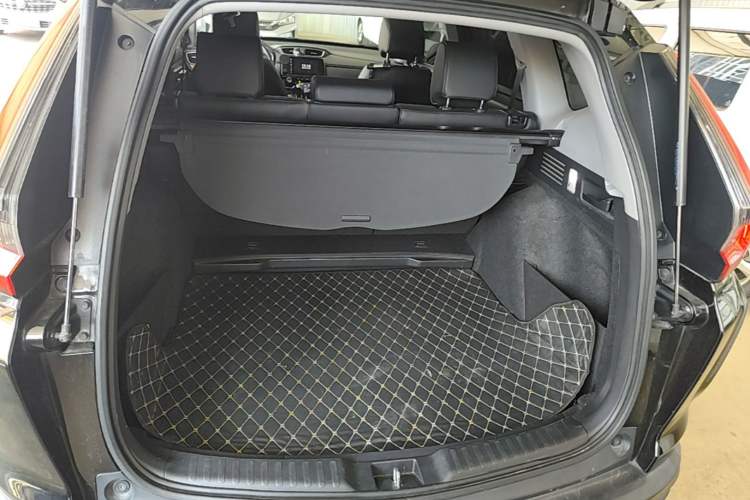 Used Honda CR-V 2021 240TURBO CVT 2WD Fashion Edition Trunk