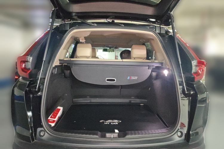Used Honda CR-V 2021 240TURBO CVT 2WD Comfort Version Trunk