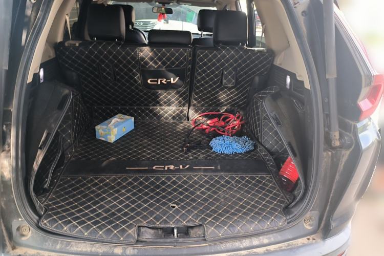 Used Honda CR-V 2021 240TURBO CVT 2WD Comfort Version Trunk