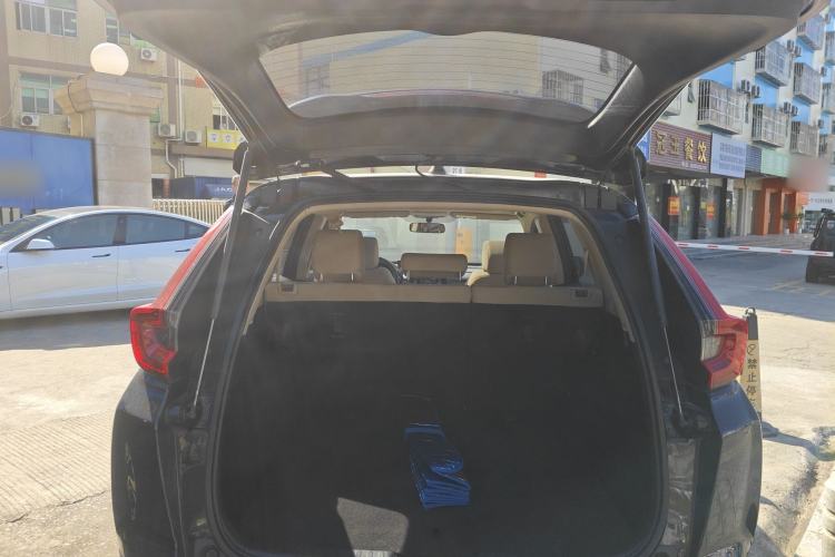 Used Honda CR-V 2021 240TURBO CVT 2WD Comfort Version Trunk