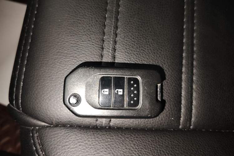Used Honda CR-V 2021 240TURBO CVT 2WD Comfort Version Vehicle Key