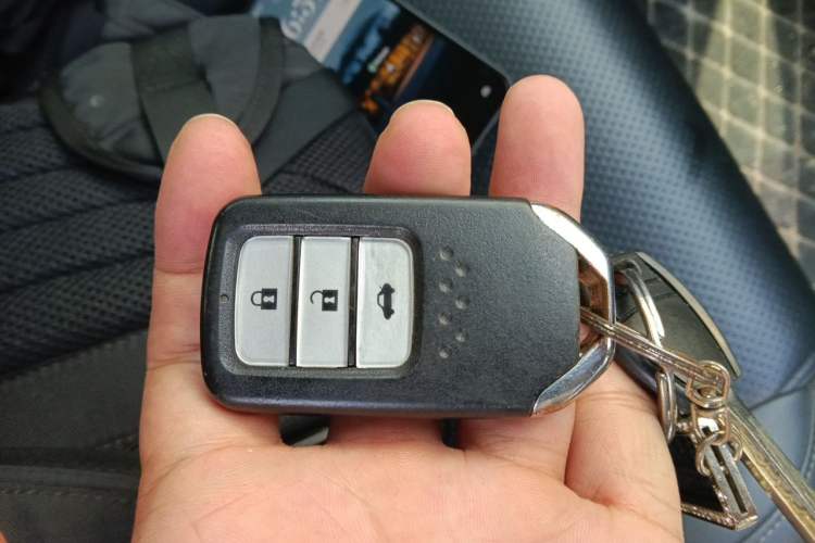 Used Honda CR-V 2021 240TURBO CVT 2WD Comfort Version Vehicle Key
