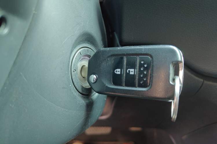 Used Honda CR-V 2021 240TURBO CVT 2WD Comfort Version Vehicle Key