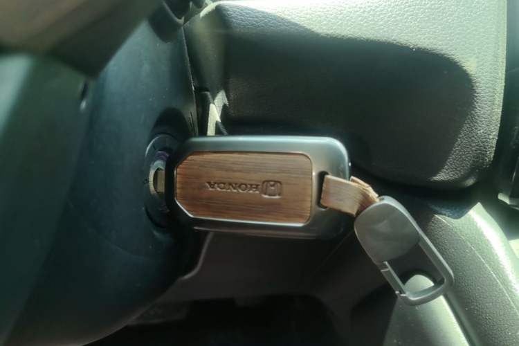 Used Honda CR-V 2021 240TURBO CVT 2WD Comfort Version Vehicle Key