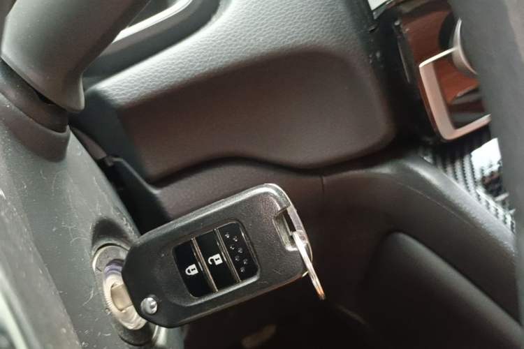 Used Honda CR-V 2021 240TURBO CVT 2WD Comfort Version Vehicle Key