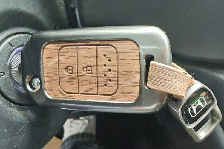 Used Honda CR-V 2021 240TURBO CVT 2WD Comfort Version Vehicle Key