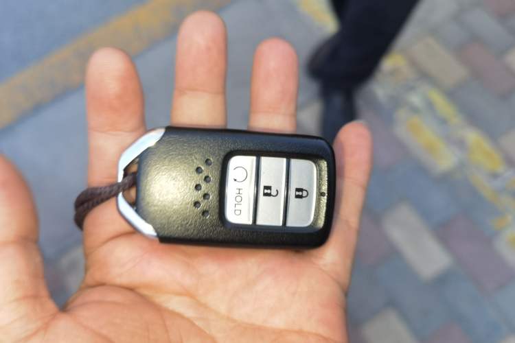 Used Honda CR-V 2021 240TURBO CVT 2WD Black Jazz Edition Vehicle Key