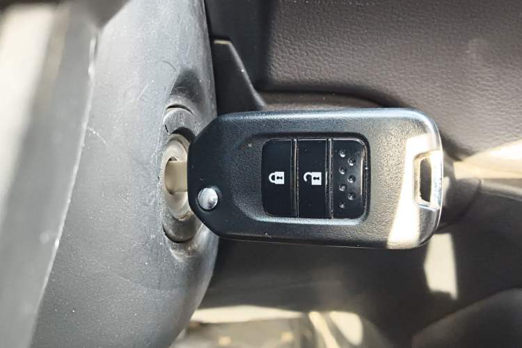 Used Honda CR-V 2021 240TURBO CVT 2WD Comfort Version Vehicle Key