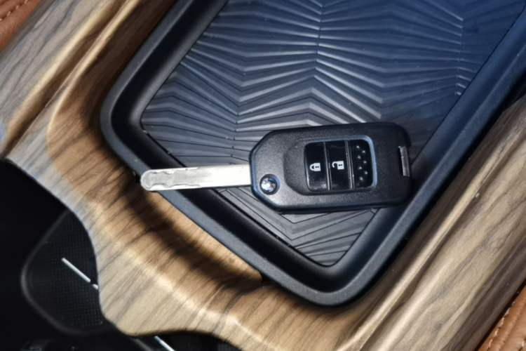 Used Honda CR-V 2021 240TURBO CVT 2WD Comfort Version Vehicle Key