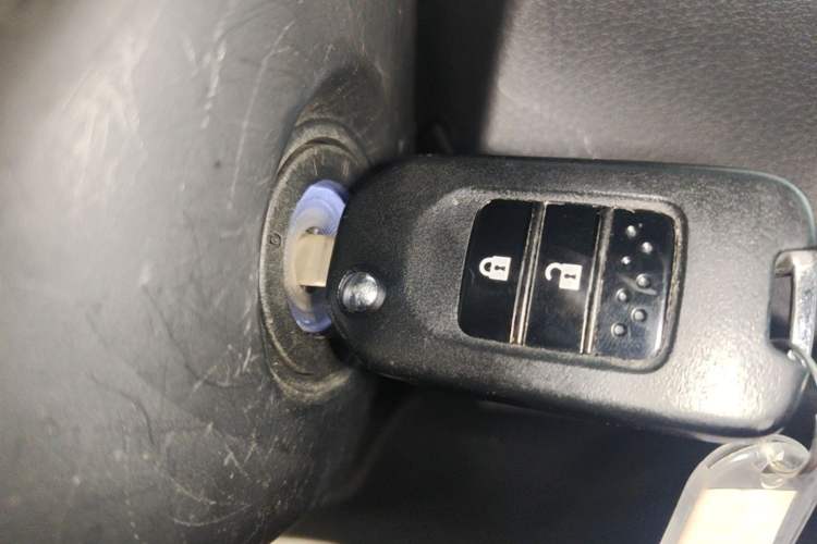 Used Honda CR-V 2021 240TURBO CVT 2WD Comfort Version Vehicle Key
