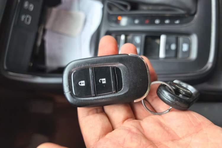 Used Honda CR-V 2021 240TURBO CVT 2WD Comfort Version Vehicle Key